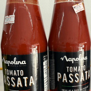 Napolina Sieved Tomato Passata Smooth Tomato 690g